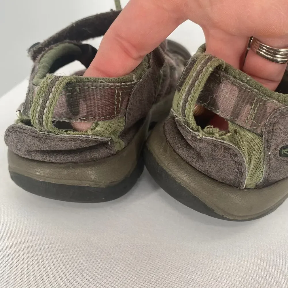 Keen Camo Boys Newport H2 Sandals Size 9.5